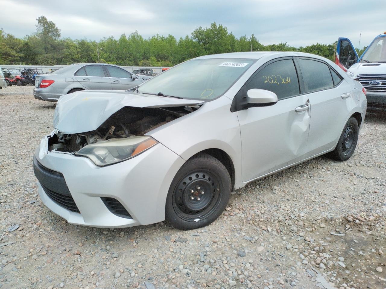 Photo 2 from auction – 2014 TOYOTA COROLLA L with VIN 5YFBURHE5EP079874