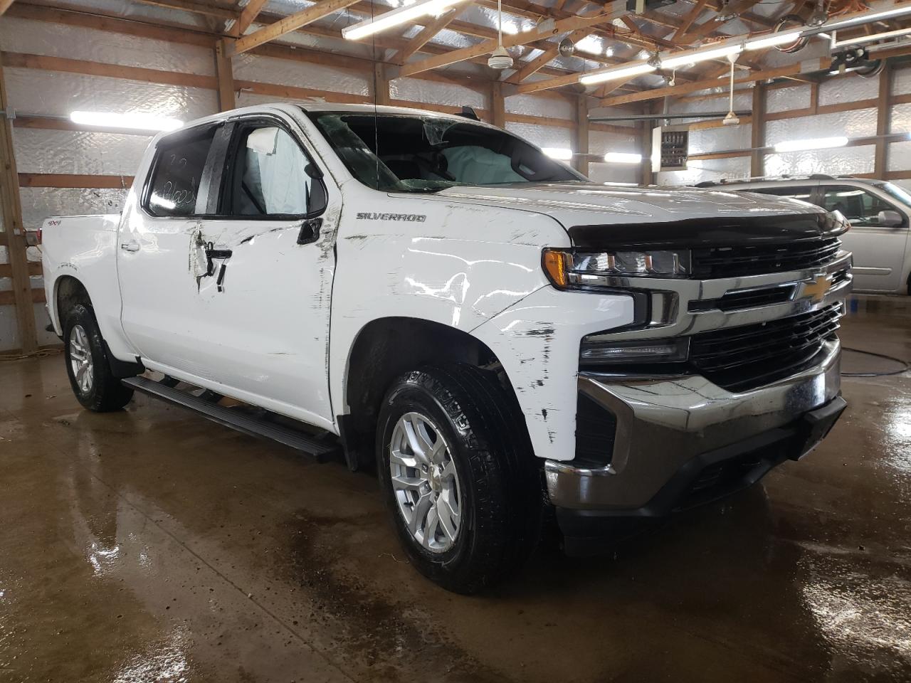 CHEVROLET SILVERADO 2019 with VIN 3GCUYDED2KG168525 - Photo from auction