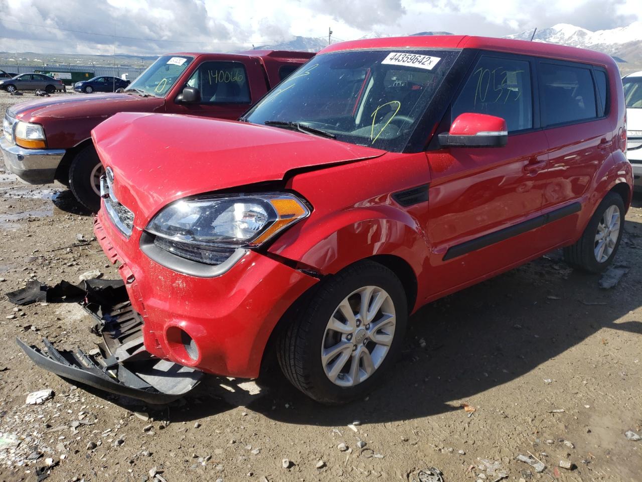 Photo 2 from auction – 2012 KIA SOUL + with VIN KNDJT2A6XC7465567