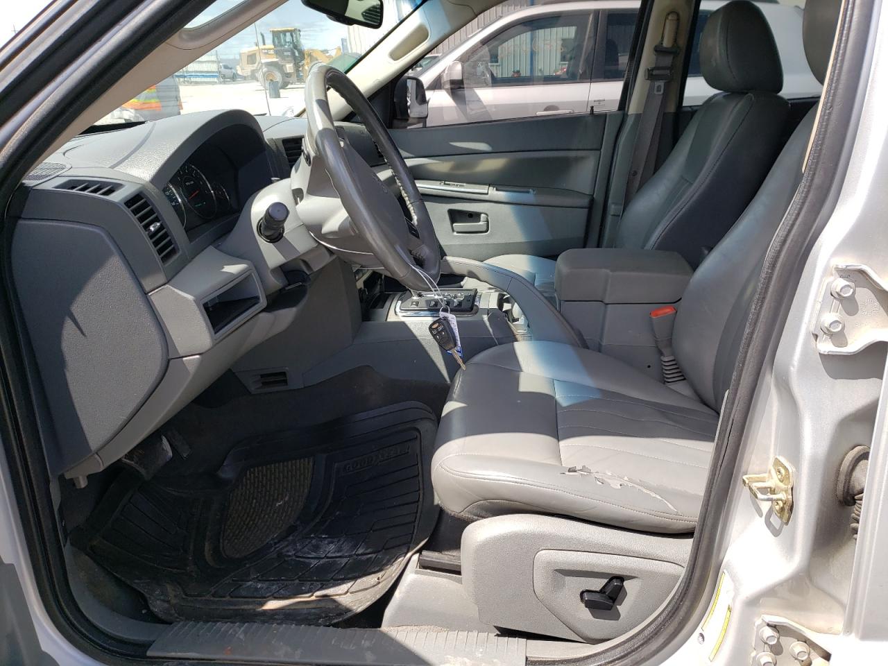Photo 5 from auction – 2007 JEEP GRAND CHER with VIN 1J8GS48K17C538651