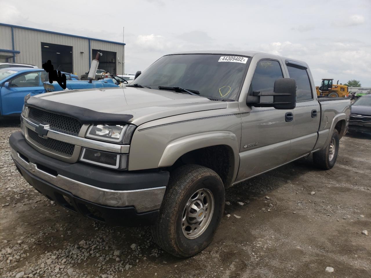Photo 2 from auction – 2003 CHEVROLET SILVERADO with VIN 1GCGK13U93F167634