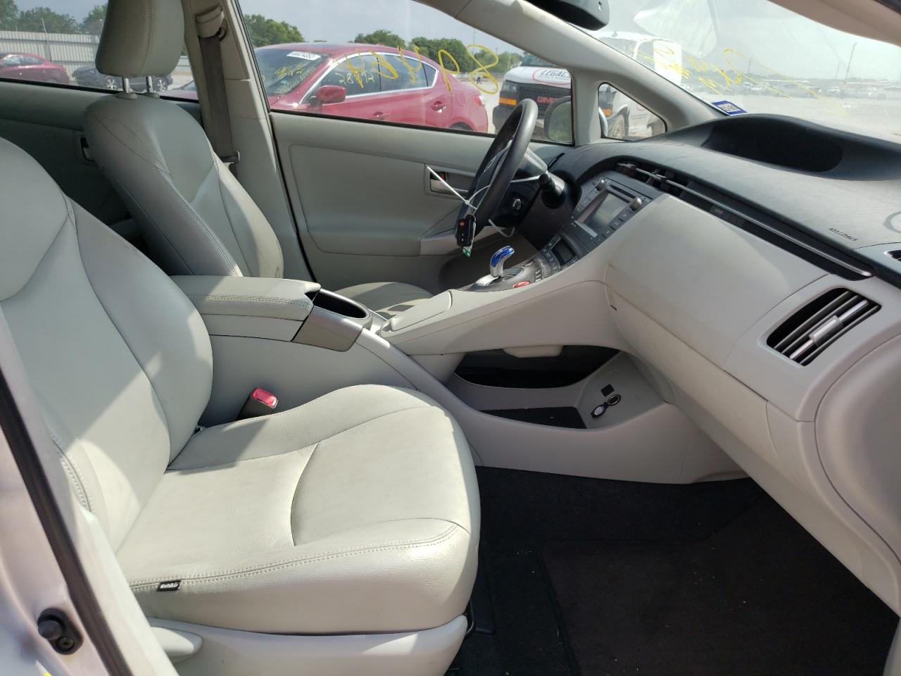 Photo 5 from auction – 2012 TOYOTA PRIUS with VIN JTDKN3DU8C5445330