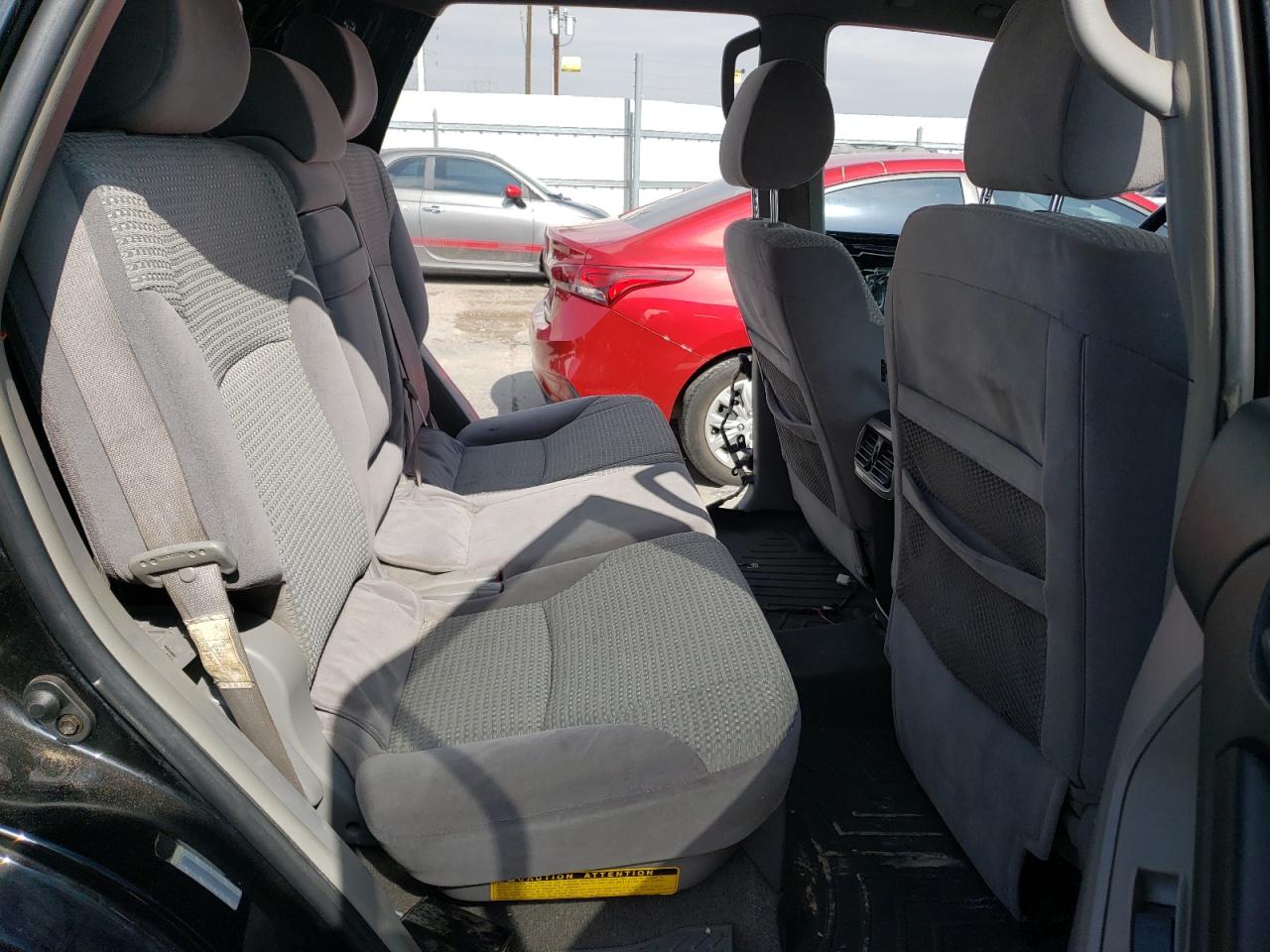 Foto 6 de la subasta – 2005 TOYOTA 4RUNNER SR con VIN JTEBU14RX50064934