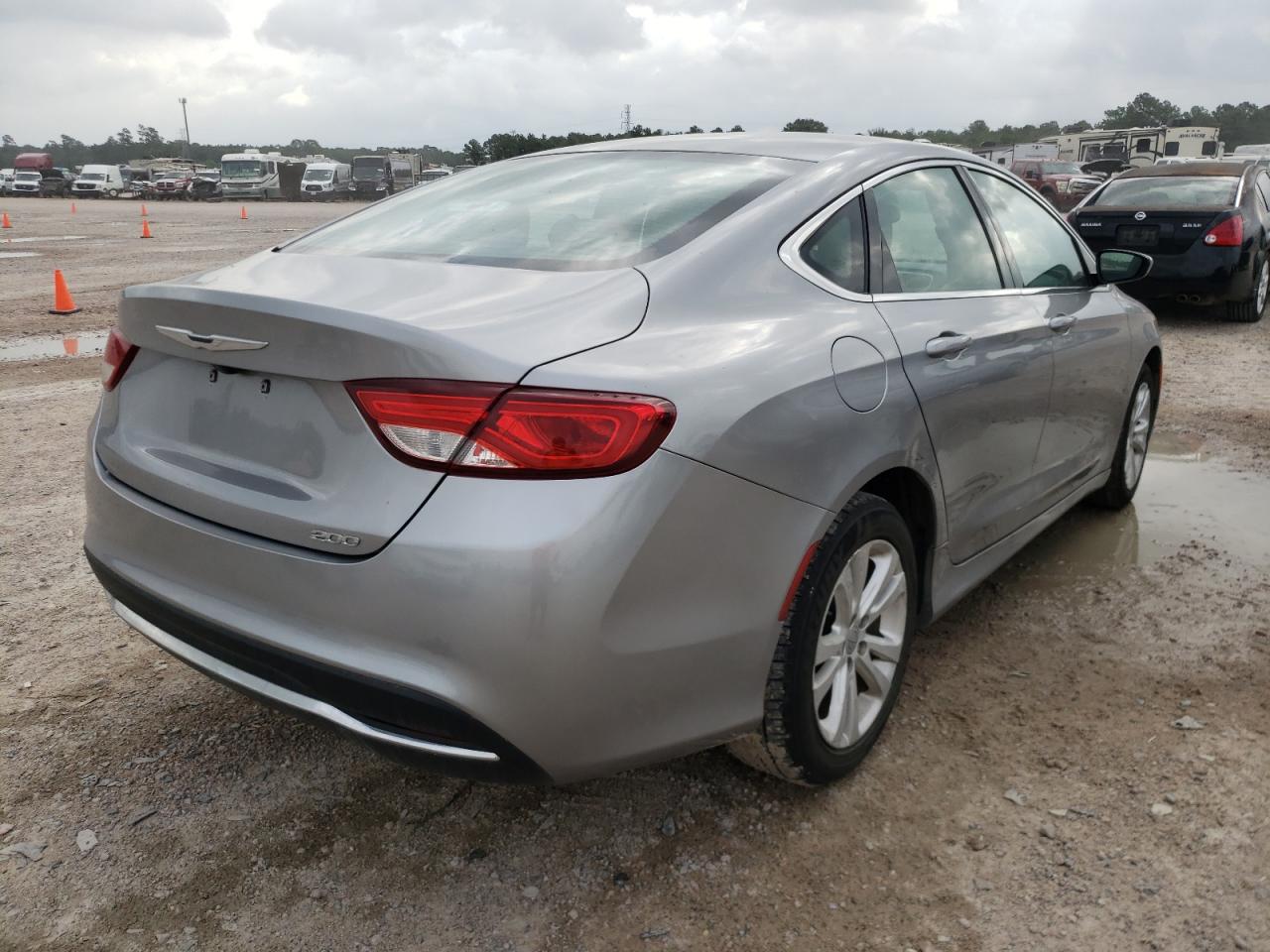 Photo 4 from auction – 2016 CHRYSLER 200 LIMITE with VIN 1C3CCCAB6GN176770