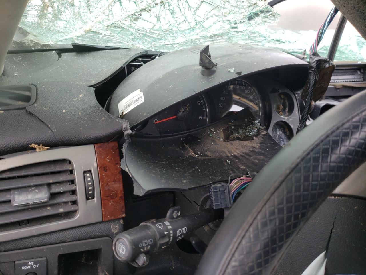 Photo 8 from auction – 2010 GMC YUKON SLT with VIN 1GKUCCE00AR283620