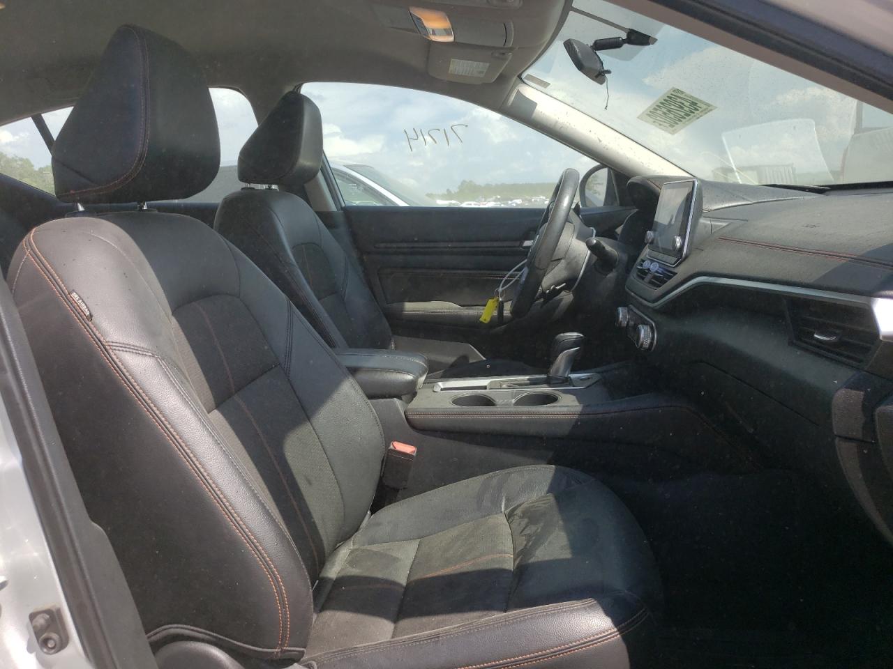 Photo 5 from auction – 2019 NISSAN ALTIMA SR with VIN 1N4BL4CV7KC177084