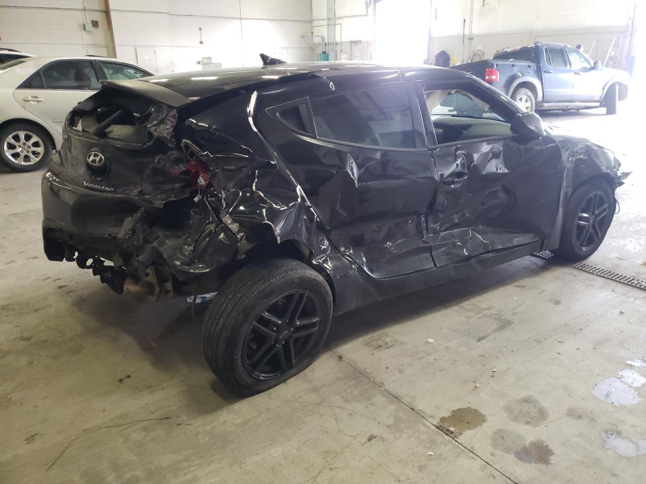 Photo 4 from auction – 2013 HYUNDAI VELOSTER with VIN KMHTC6AD9DU119992