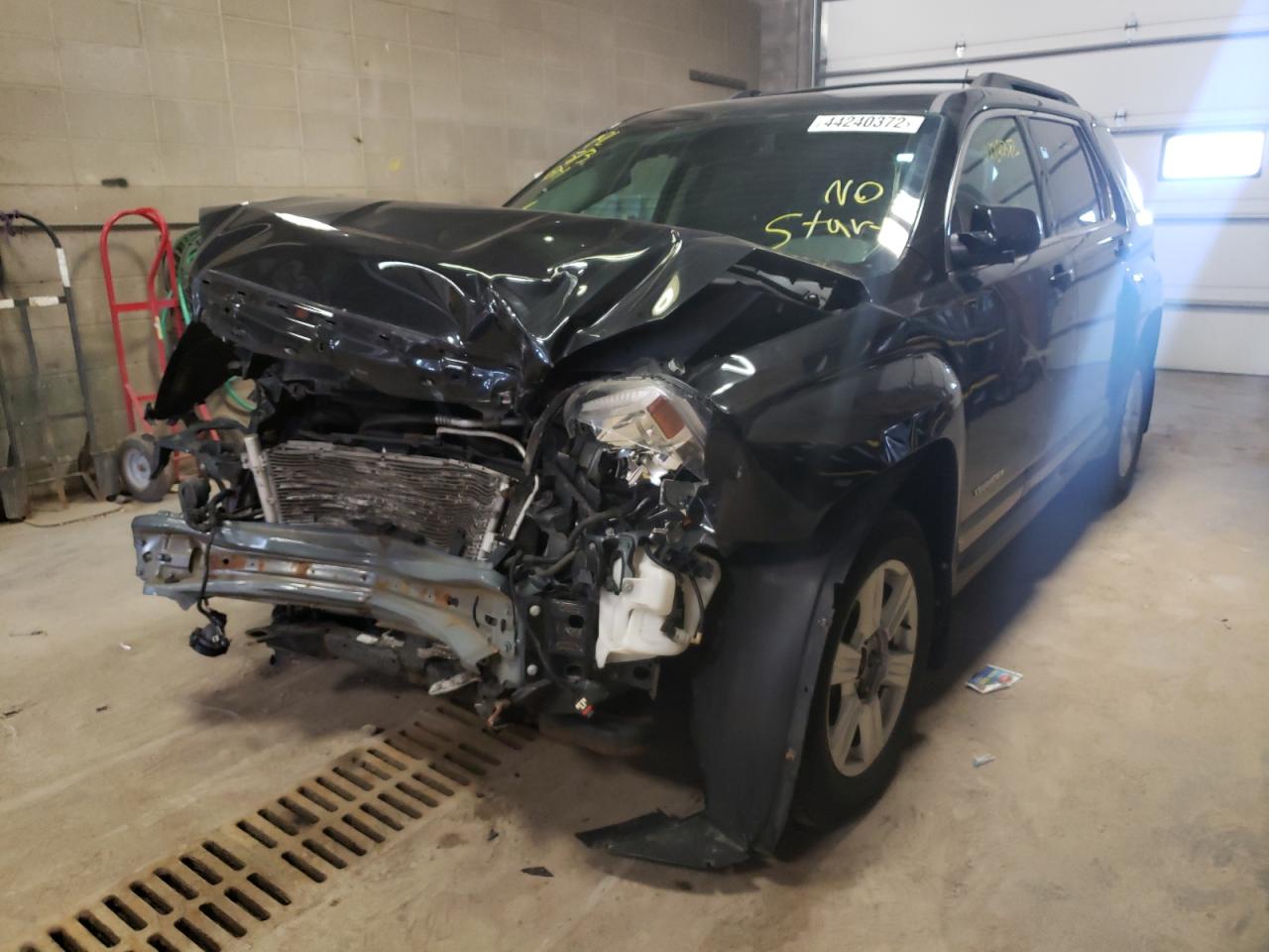 Photo 2 from auction – 2014 GMC TERRAIN SL with VIN 2GKFLWEK8E6360702