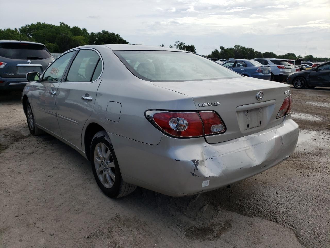 Photo 3 from auction – 2004 LEXUS ES 330 with VIN JTHBA30G140011226