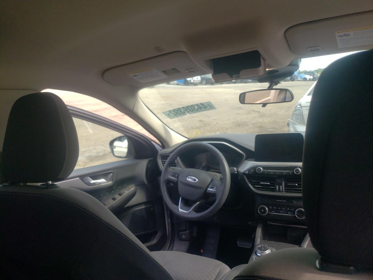 Photo 9 from auction – 2020 FORD ESCAPE SE with VIN 1FMCU9G64LUA45869