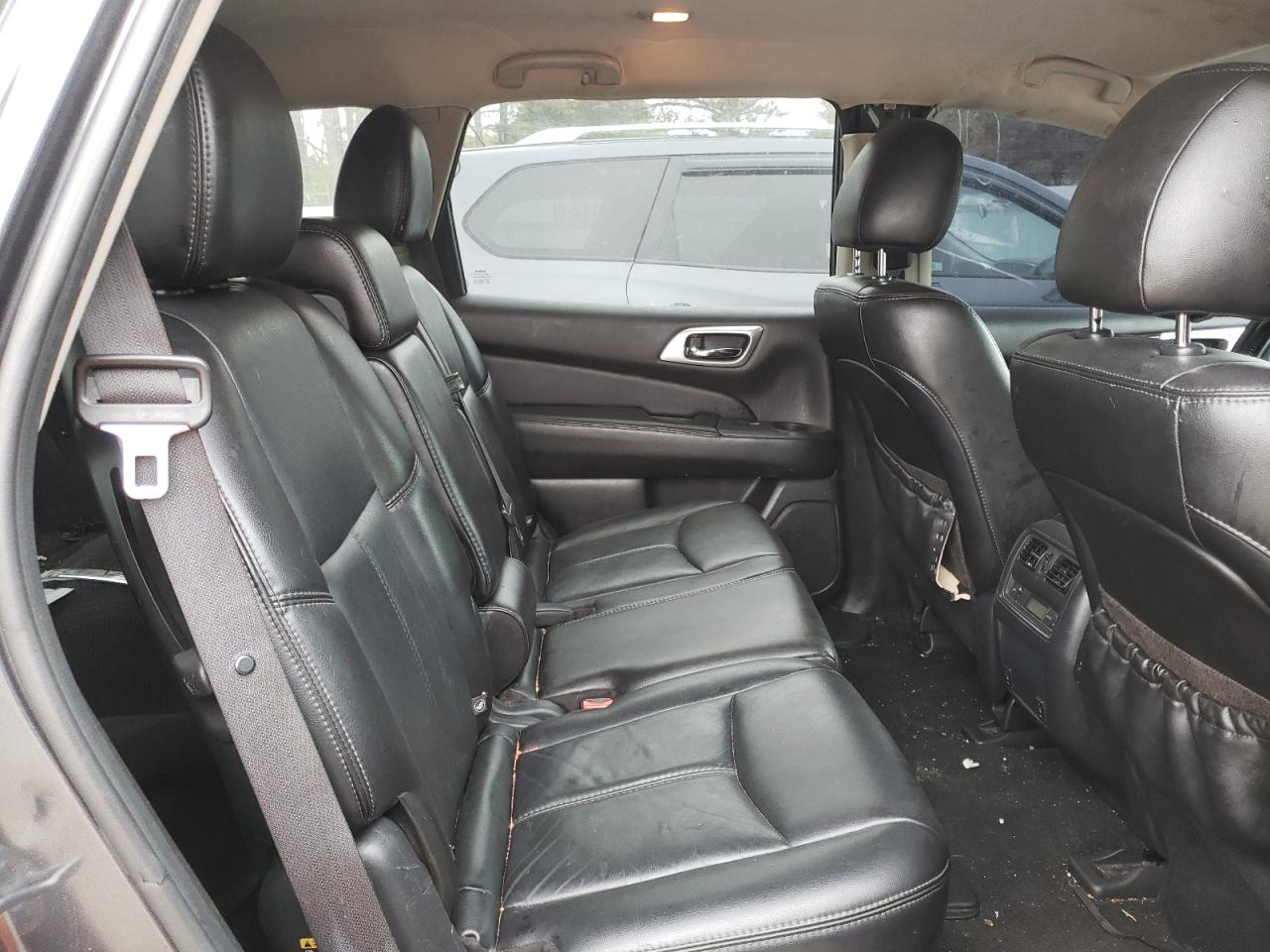Photo 6 from auction – 2014 NISSAN PATHFINDER with VIN 5N1AR2MM5EC702240