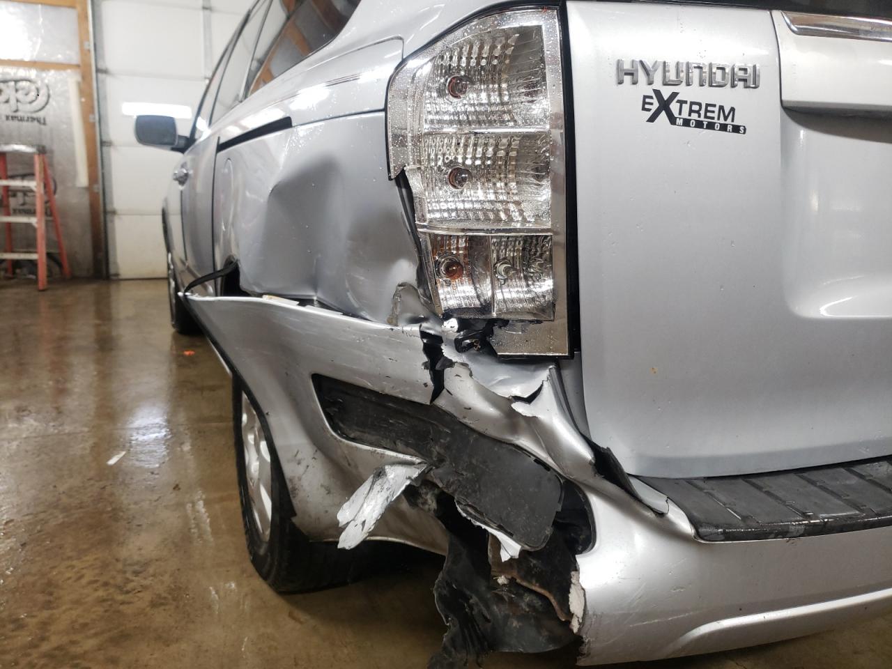 Photo 9 from auction – 2007 HYUNDAI ENTOURAGE with VIN KNDMC233076031718