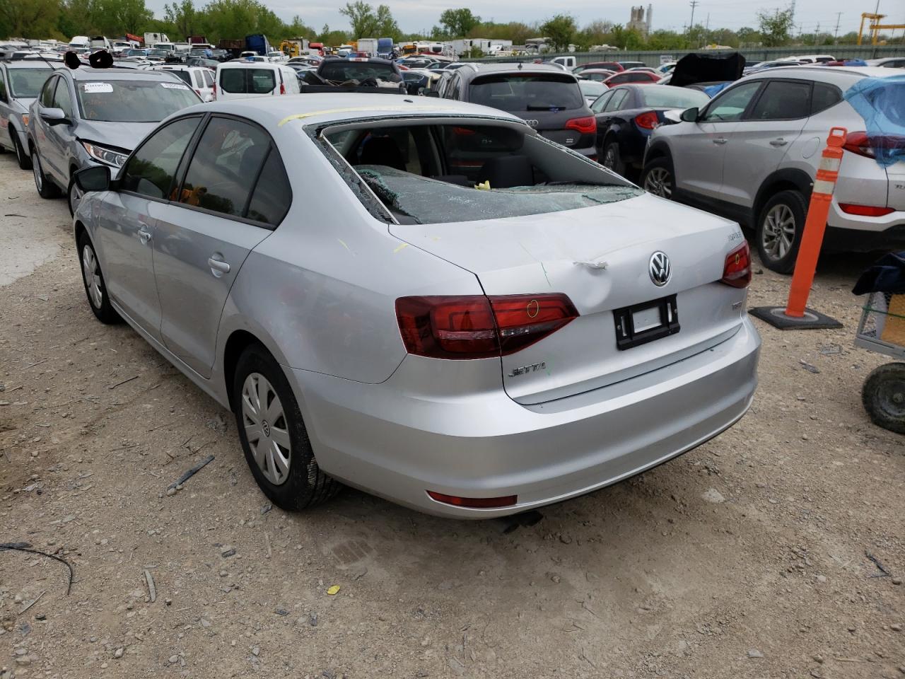 Photo 3 from auction – 2016 VOLKSWAGEN JETTA S with VIN 3VW167AJ3GM323787