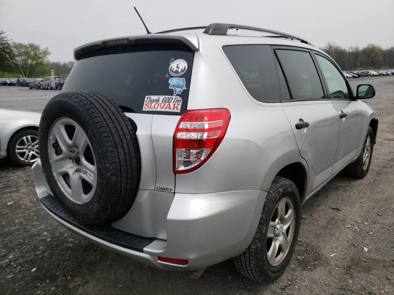 Photo 4 from auction – 2009 TOYOTA RAV4 with VIN JTMBF33V995000756