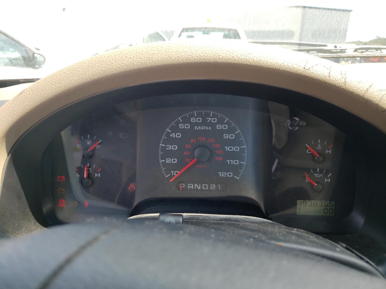 Photo 8 from auction – 2008 FORD F150 with VIN 1FTRF12208KB62964