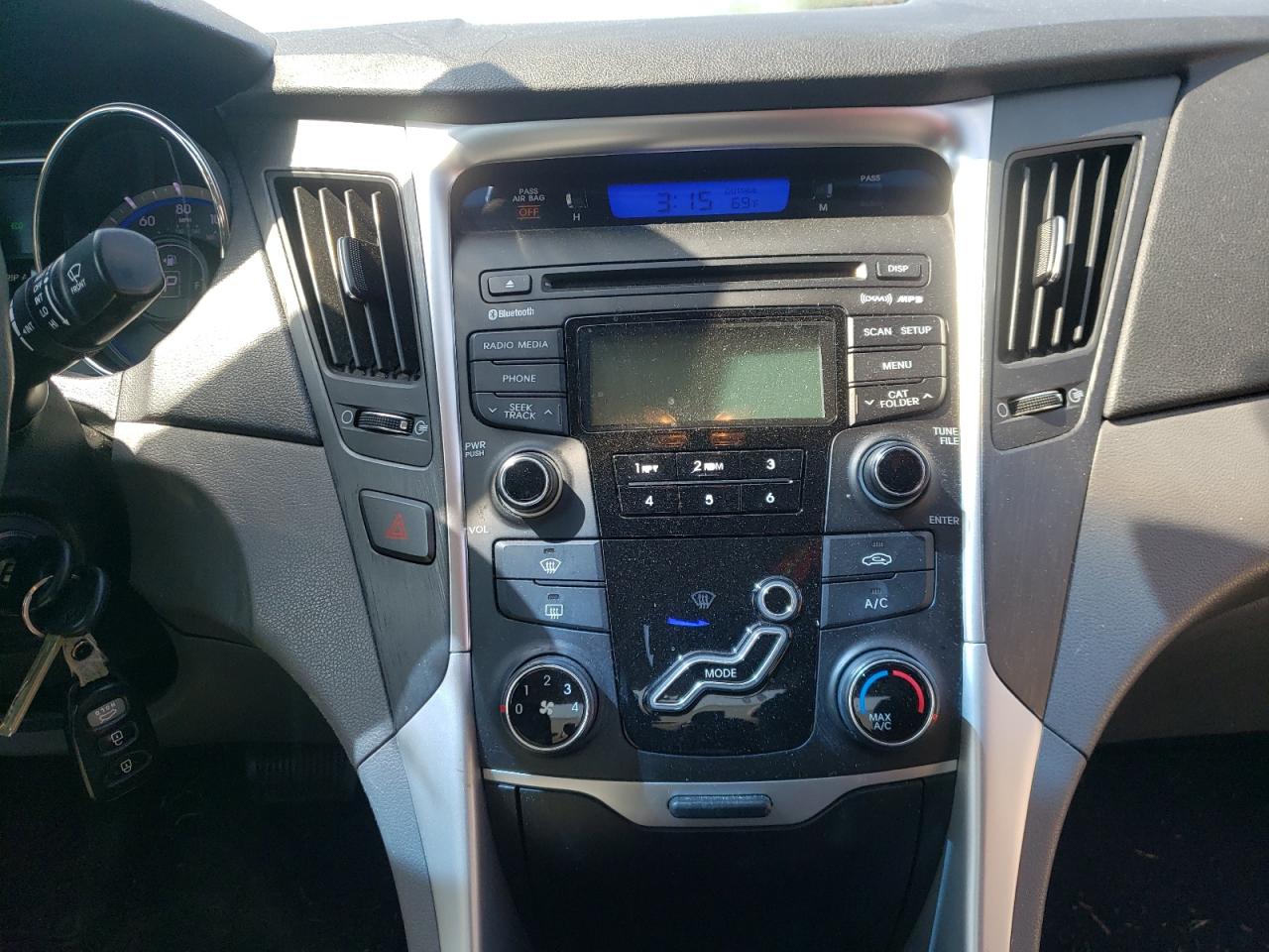 Photo 9 from auction – 2013 HYUNDAI SONATA GLS with VIN 5NPEB4AC4DH534286