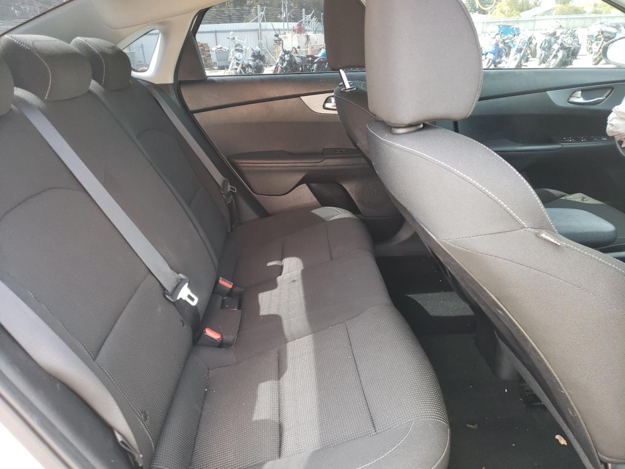 Photo 6 from auction – 2019 KIA FORTE FE with VIN 3KPF24AD6KE065345