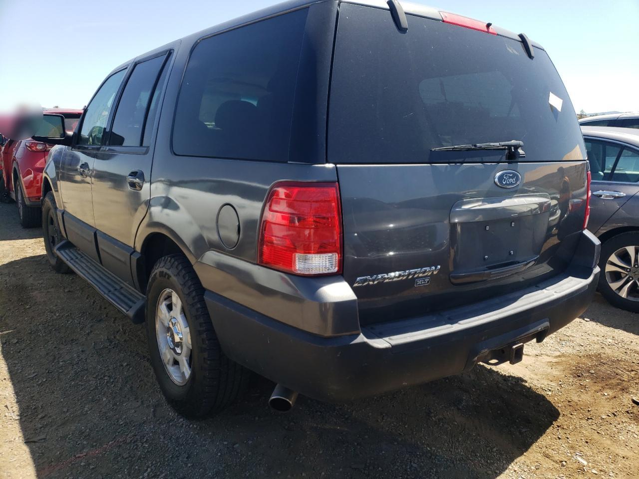 Photo 3 from auction – 2003 FORD EXPEDITION with VIN 1FMRU15L83LA47375