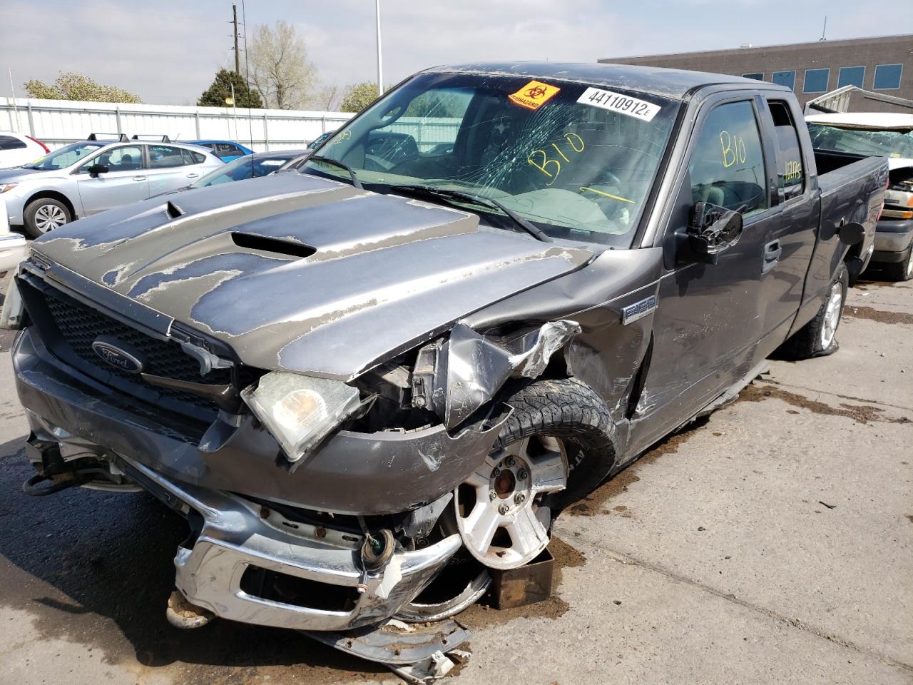 Photo 2 from auction – 2004 FORD F150 with VIN 1FTRX14W04NA62952