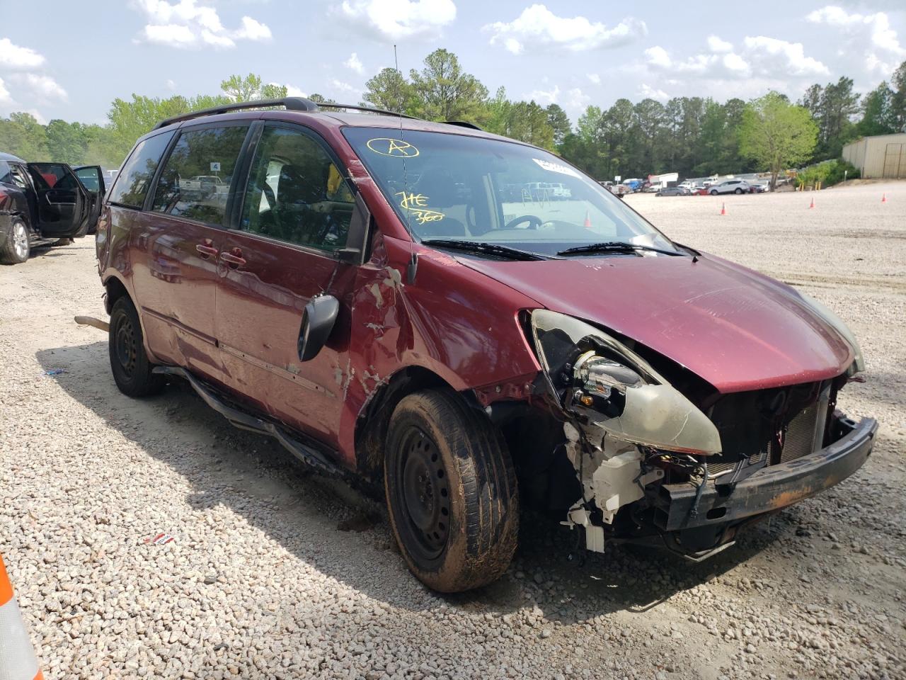 TOYOTA SIENNA CE 2004 with VIN 5TDZA23CX4S140470 - Photo from auction