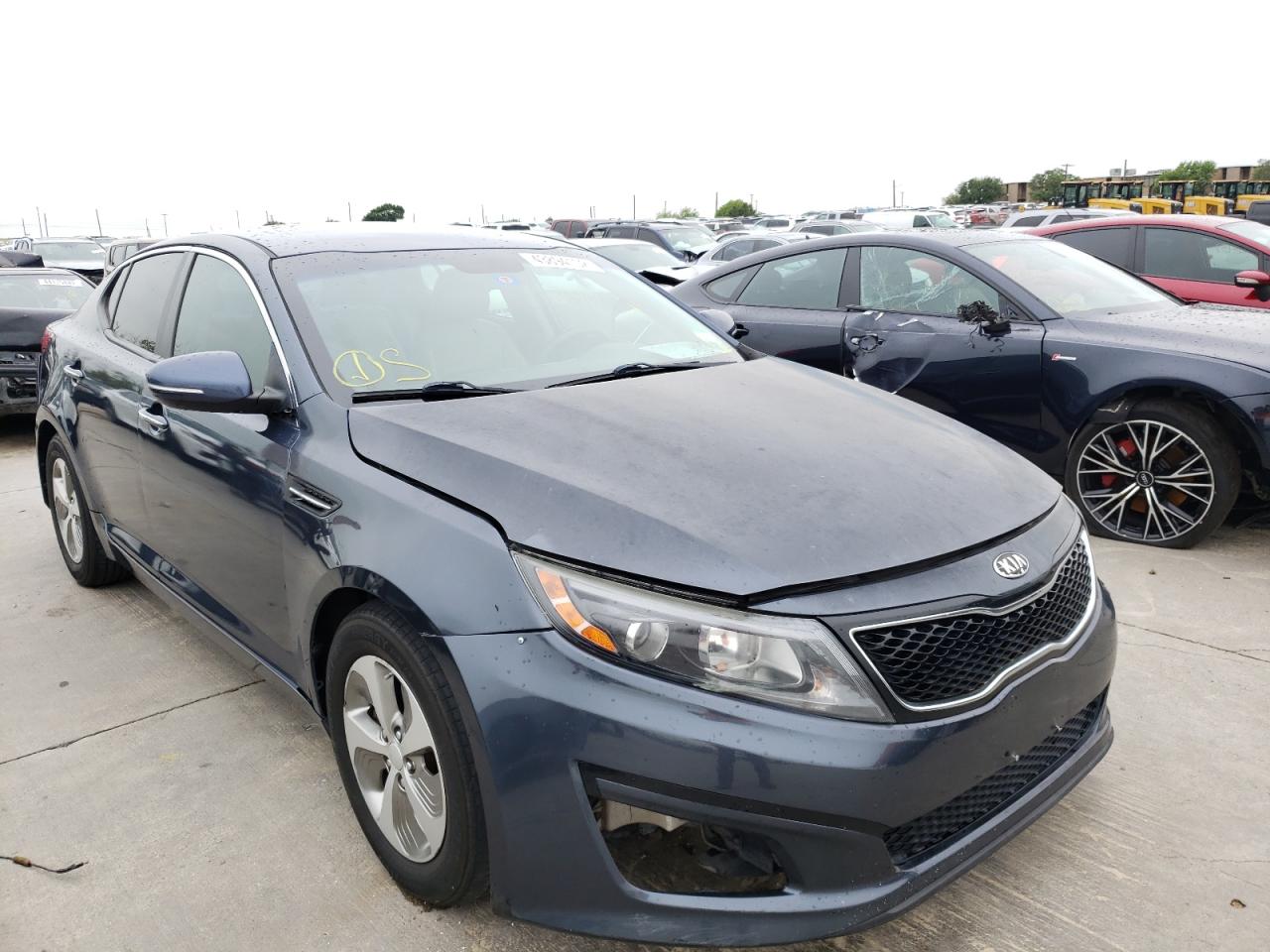 KIA OPTIMA LX 2015 with VIN 5XXGM4A7XFG408034 - Photo from auction
