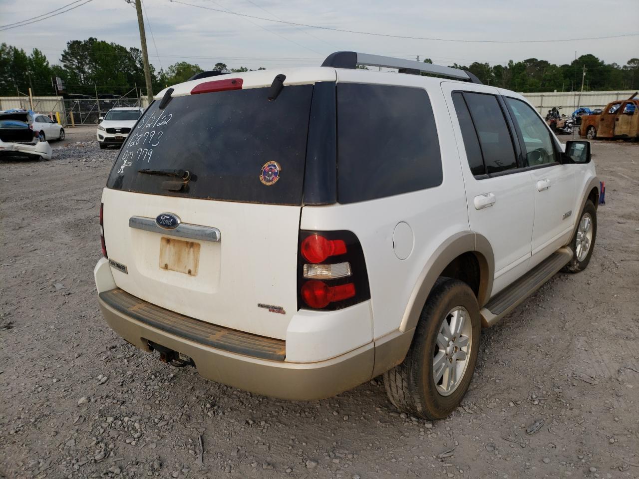 Photo 4 from auction – 2007 FORD EXPLORER E with VIN 1FMEU64E07UA61169
