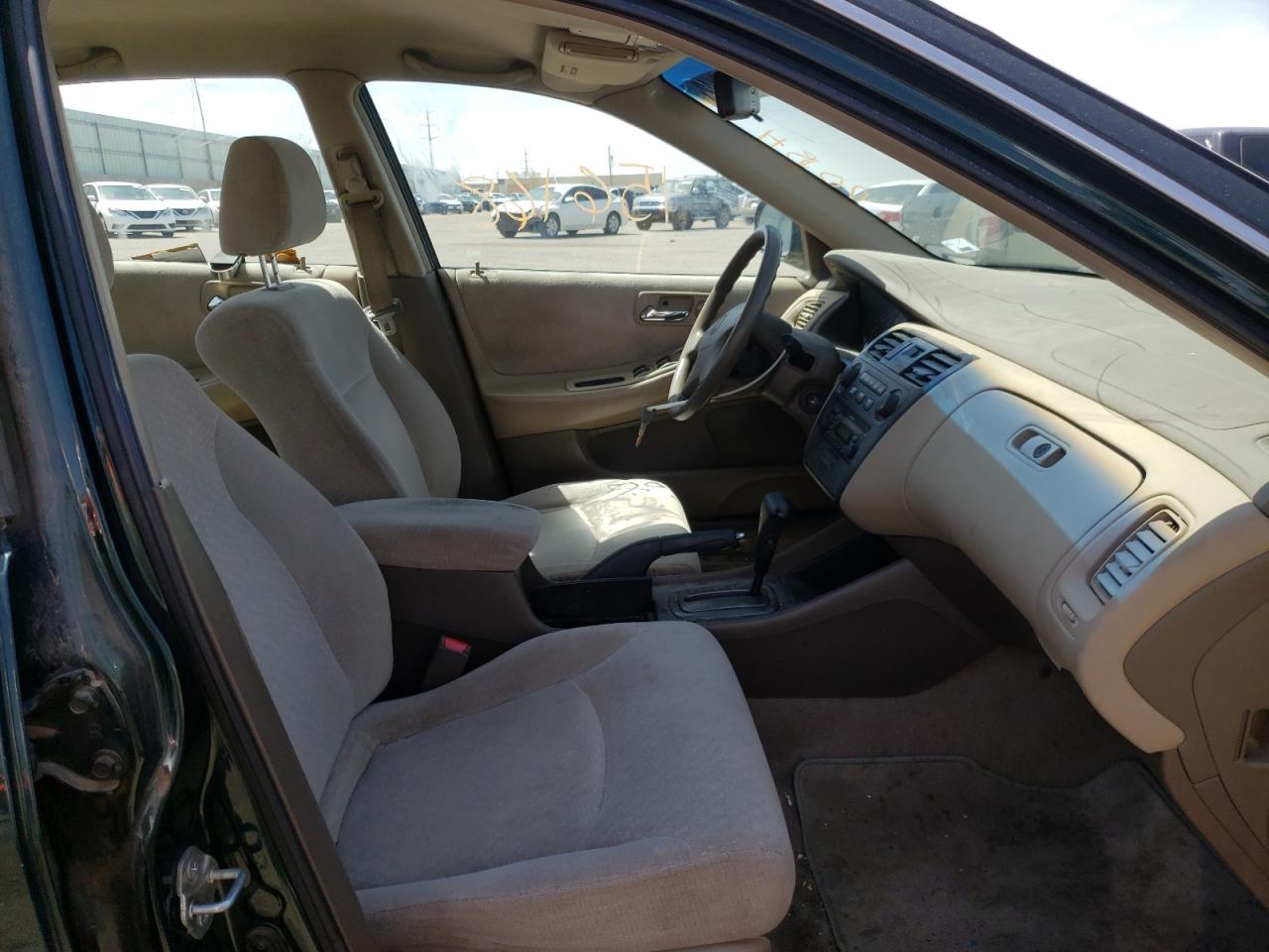 Photo 5 from auction – 2001 HONDA ACCORD LX with VIN JHMCG56491C005437