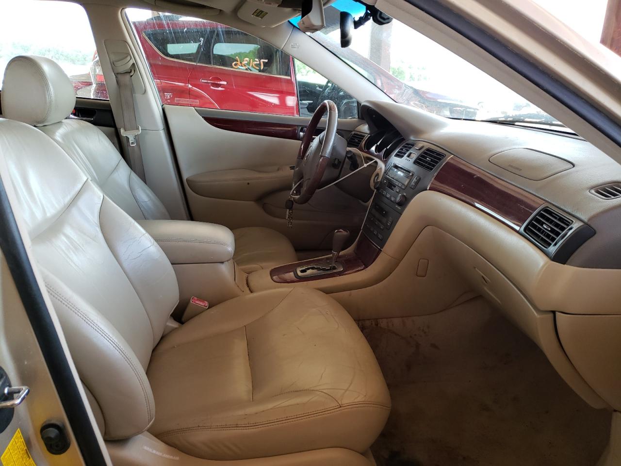 Photo 5 from auction – 2002 LEXUS ES 300 with VIN JTHBF30G120033645