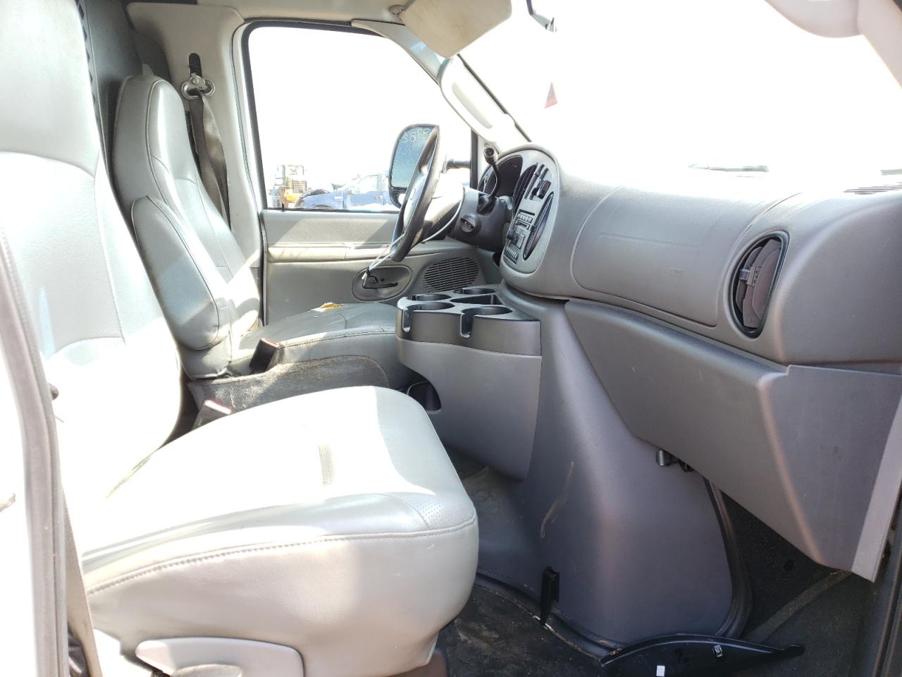 Photo 5 from auction – 2008 FORD ECONOLINE with VIN 1FTNE24W58DB09012
