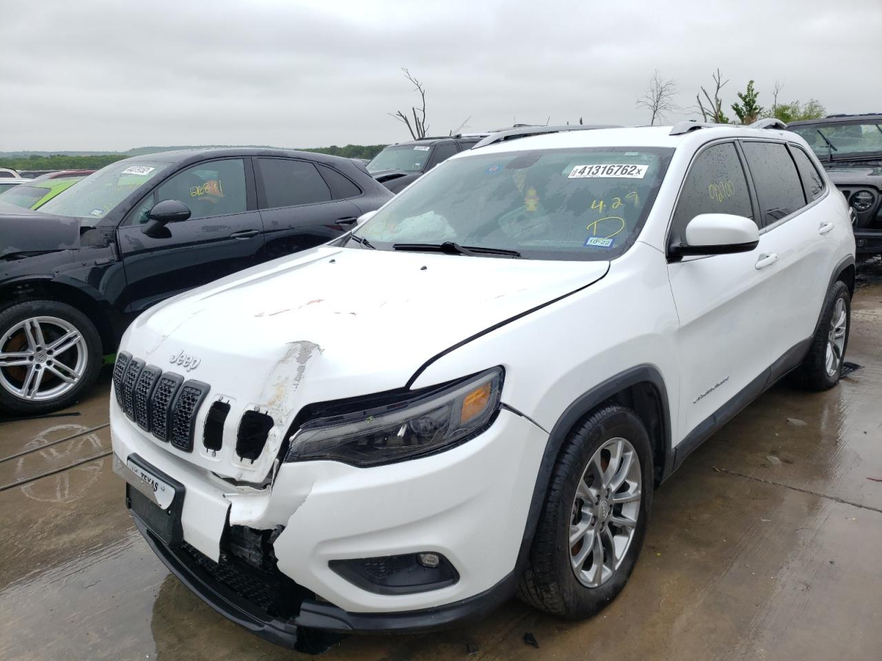 Photo 2 from auction – 2019 JEEP CHEROKEE L with VIN 1C4PJLLB1KD340117