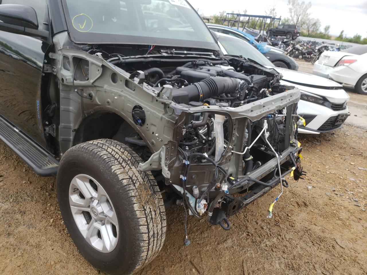 Photo 9 from auction – 2020 TOYOTA 4RUNNER SR with VIN JTEBU5JR2L5802110