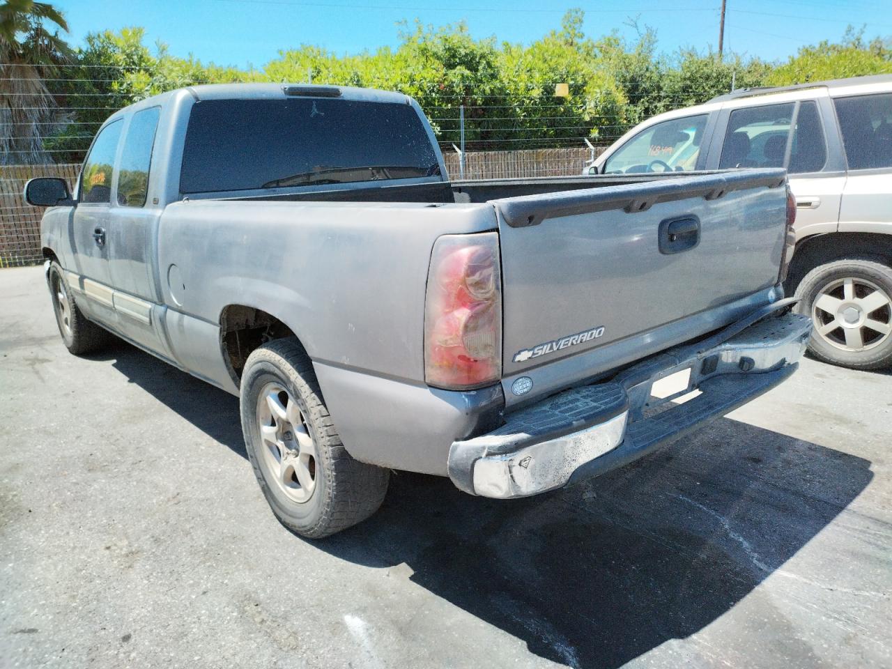 Photo 3 from auction – 2006 CHEVROLET SILVERADO with VIN 1GCEC19Z16Z151390