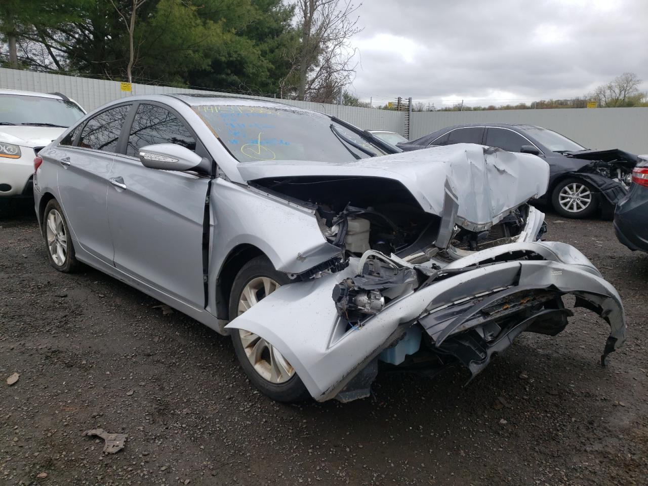 HYUNDAI SONATA SE 2011 with VIN 5NPEC4AC4BH011182 - Photo from auction