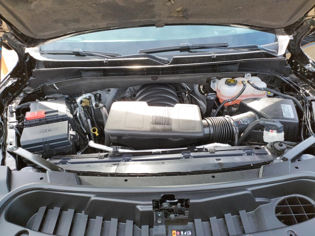 Photo 7 from auction – 2021 GMC YUKON SLT with VIN 1GKS2BKD4MR371652