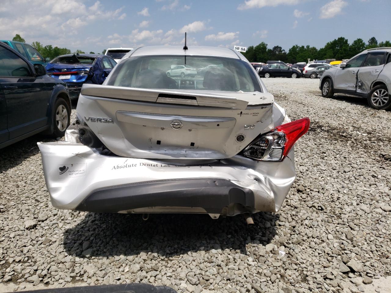 Photo 9 from auction – 2019 NISSAN VERSA S with VIN 3N1CN7AP4KL826829
