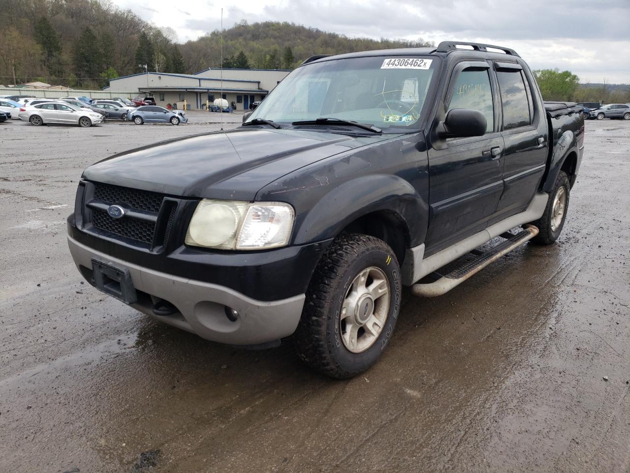 Photo 2 from auction – 2003 FORD EXPLORER S with VIN 1FMZU77E03UA17878