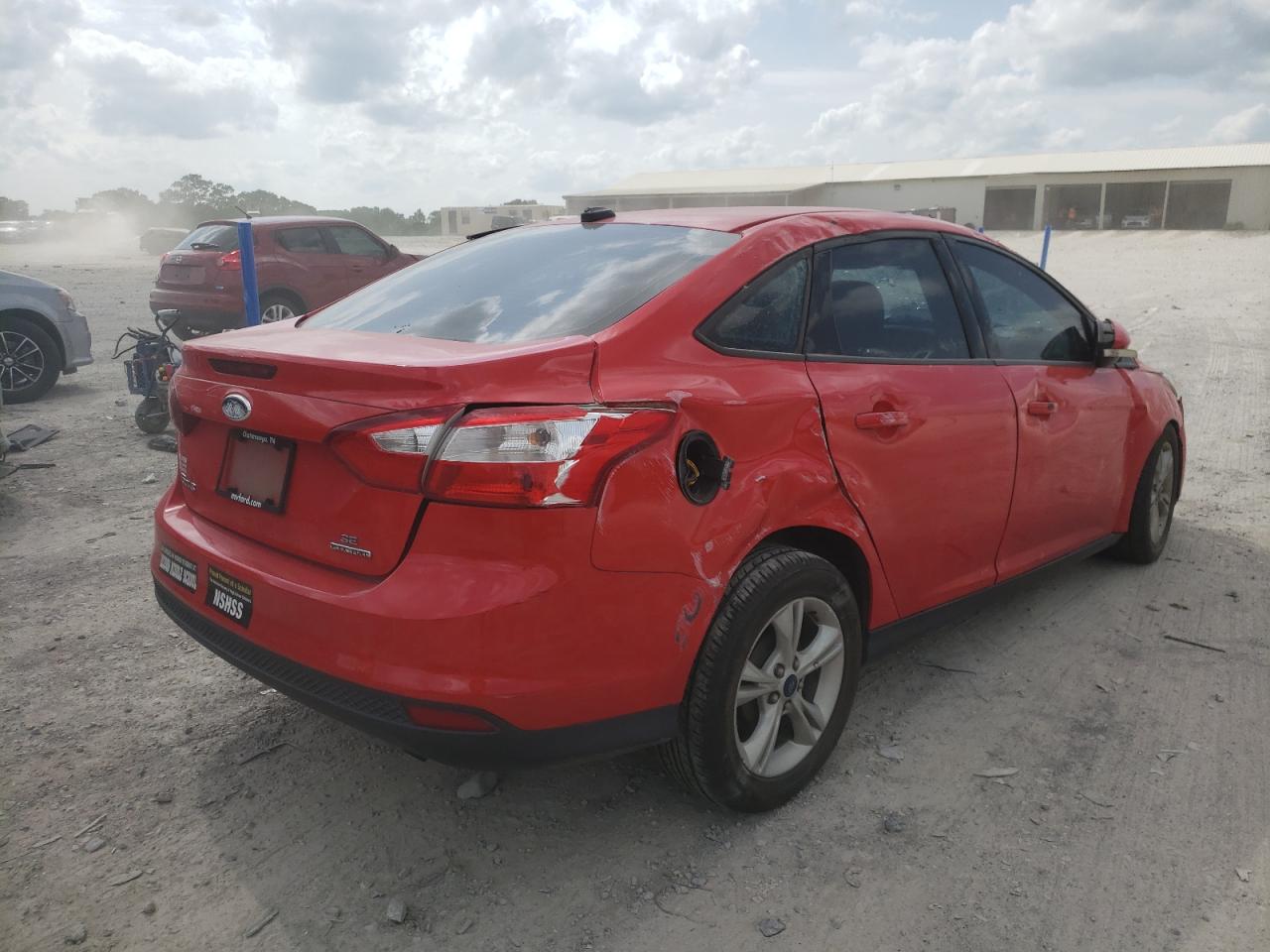 Photo 4 from auction – 2014 FORD FOCUS SE with VIN 1FADP3F21EL425438