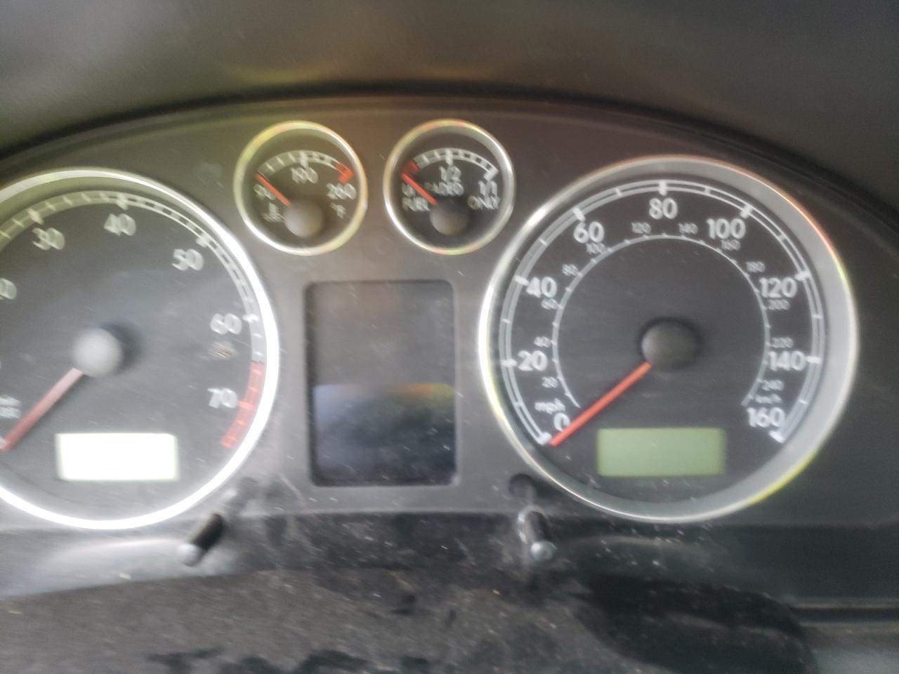 Photo 8 from auction – 2002 VOLKSWAGEN PASSAT GLS with VIN WVWVD63B72E089582