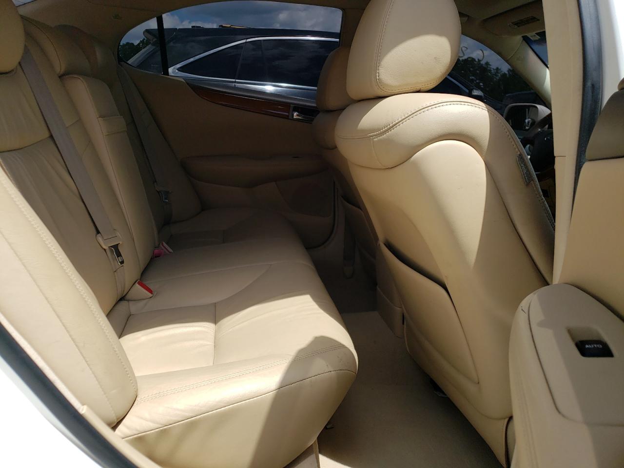 Photo 6 from auction – 2005 LEXUS ES 330 with VIN JTHBA30G255129015