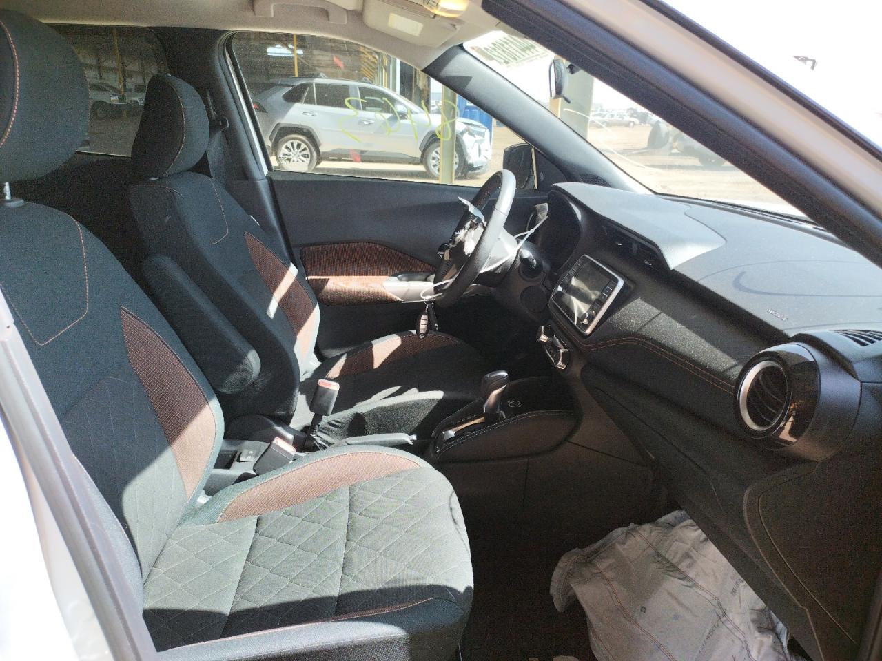 Photo 5 from auction – 2020 NISSAN KICKS SR with VIN 3N1CP5DV2LL476529