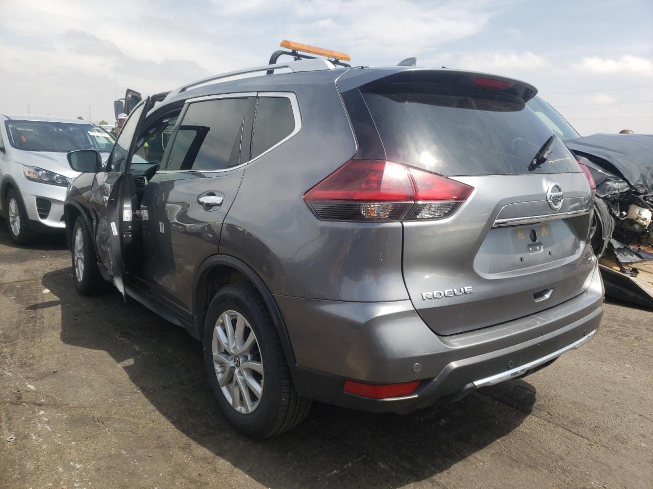 Photo 3 from auction – 2020 NISSAN ROGUE S with VIN KNMAT2MV2LP534948