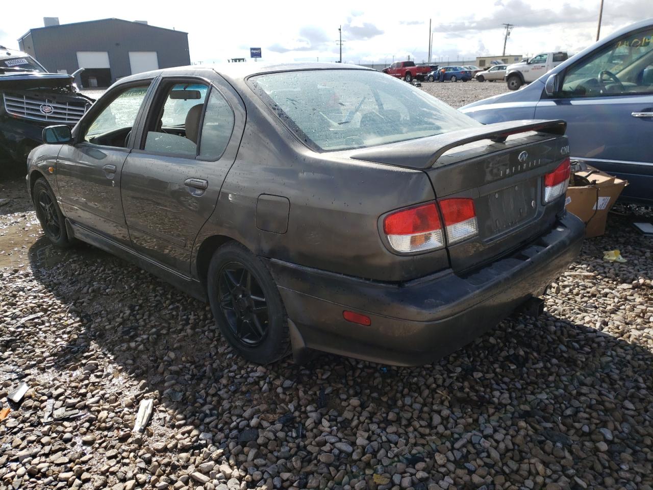 Photo 3 from auction – 2000 INFINITI G20 with VIN JNKCP11A5YT307940