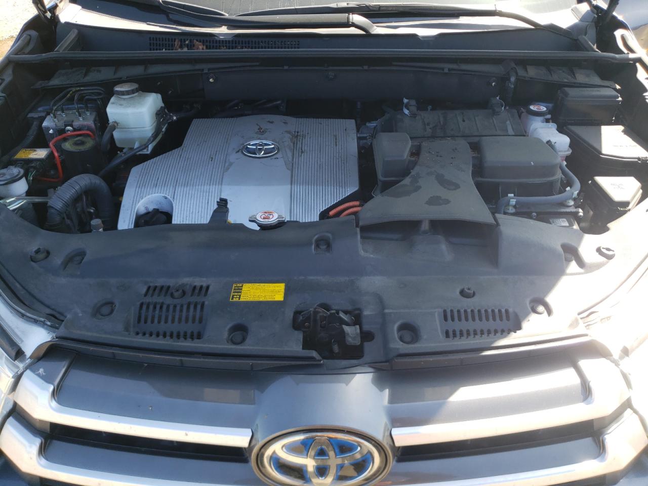 Photo 7 from auction – 2019 TOYOTA HIGHLANDER with VIN 5TDJGRFH8KS066992