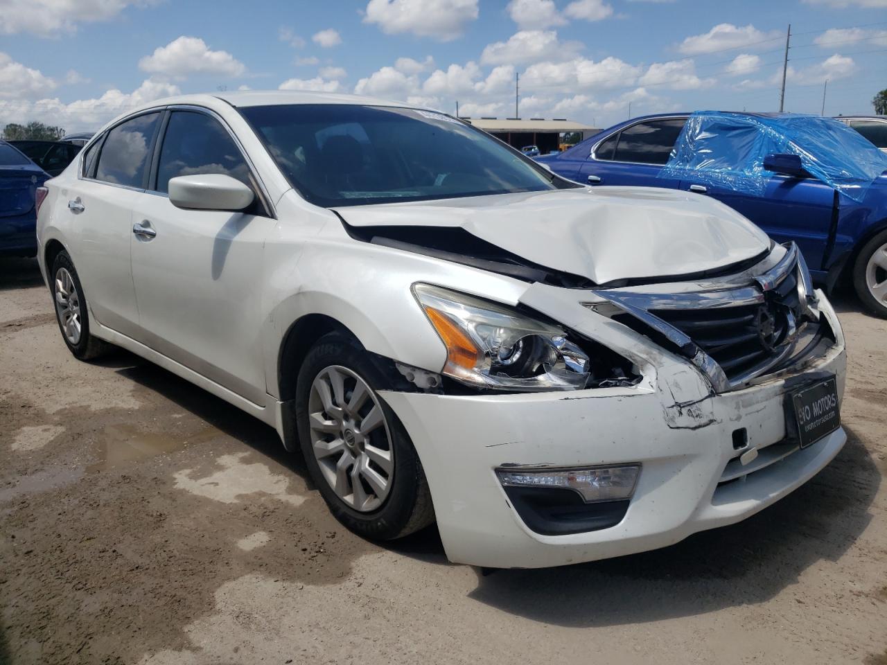 NISSAN ALTIMA 2.5 2014 with VIN 1N4AL3APXEC137399 - Photo from auction