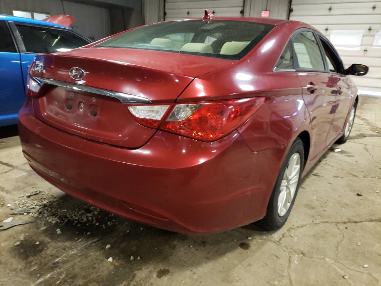 Photo 4 from auction – 2011 HYUNDAI SONATA GLS with VIN 5NPEB4AC1BH005889