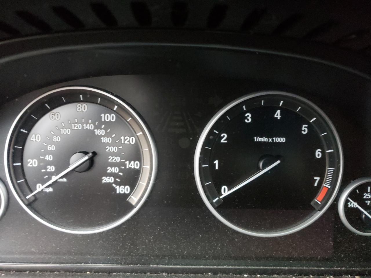 Photo 8 from auction – 2012 BMW 528 XI with VIN WBAXH5C58CDW10007
