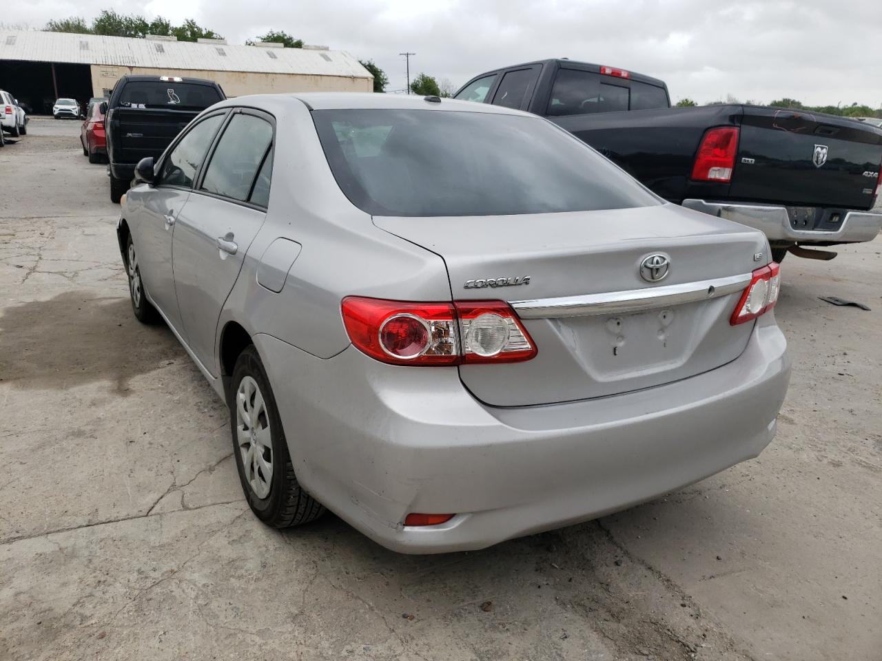 Photo 3 from auction – 2011 TOYOTA COROLLA BA with VIN JTDBU4EE0BJ091020