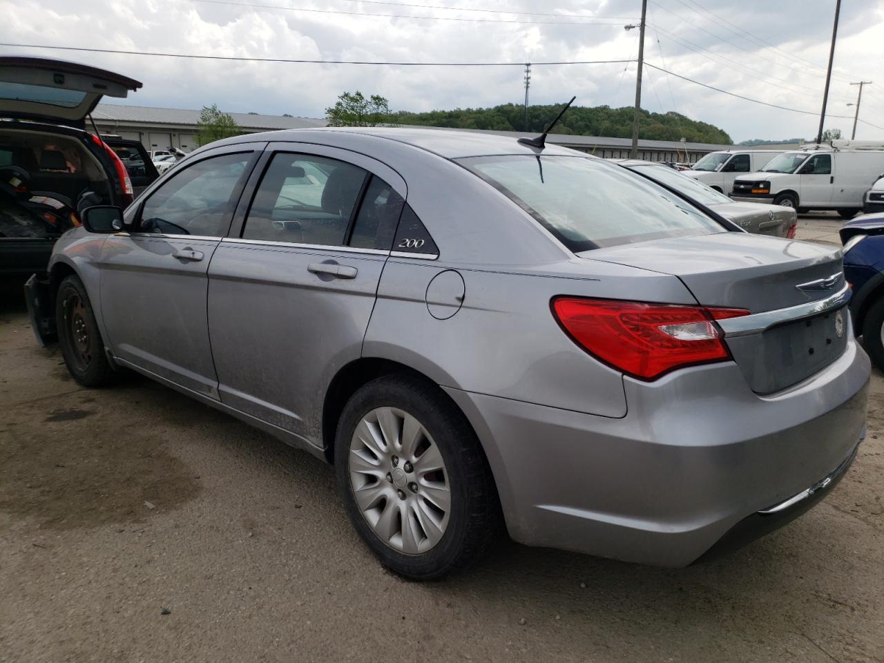 Photo 3 from auction – 2013 CHRYSLER 200 LX with VIN 1C3CCBAB3DN689819