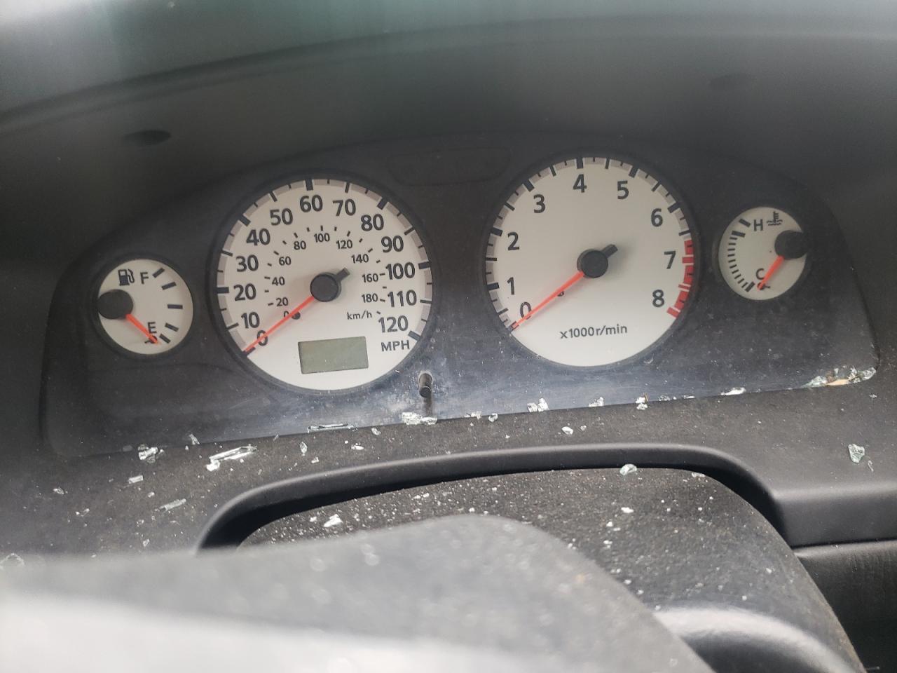 Photo 8 from auction – 2001 NISSAN PATHFINDER with VIN JN8DR09X21W574724