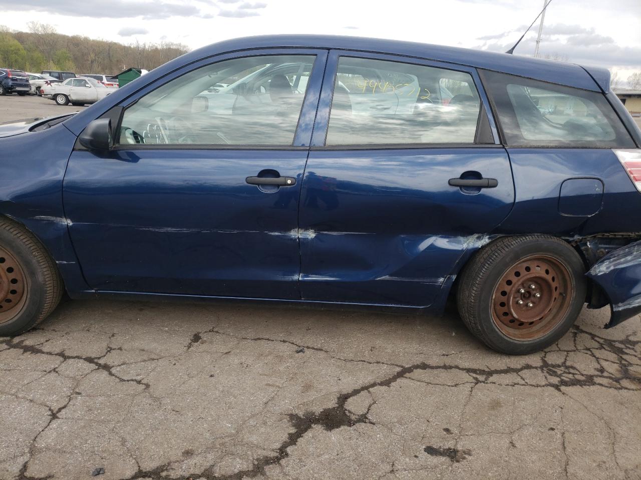 Photo 9 from auction – 2005 TOYOTA MATRIX with VIN 2T1LR32E05C502677
